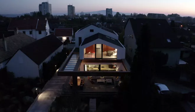  Lo stile sofisticato di HIMACS per una splendida casa di Bratislava