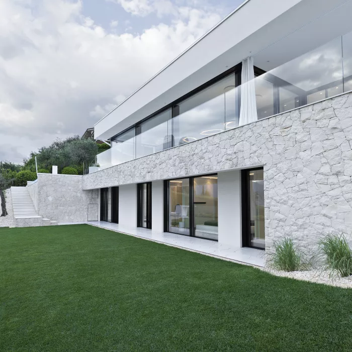 Une villa de rêve en HIMACS  au bord du lac de Garde