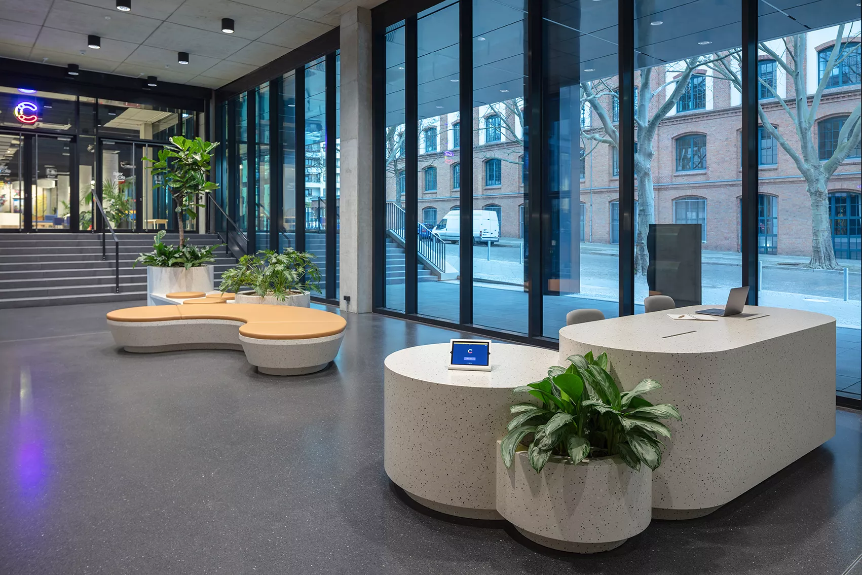 HIMACS Terrazzo para las nuevas oficinas de la startup Contentful en Berlín