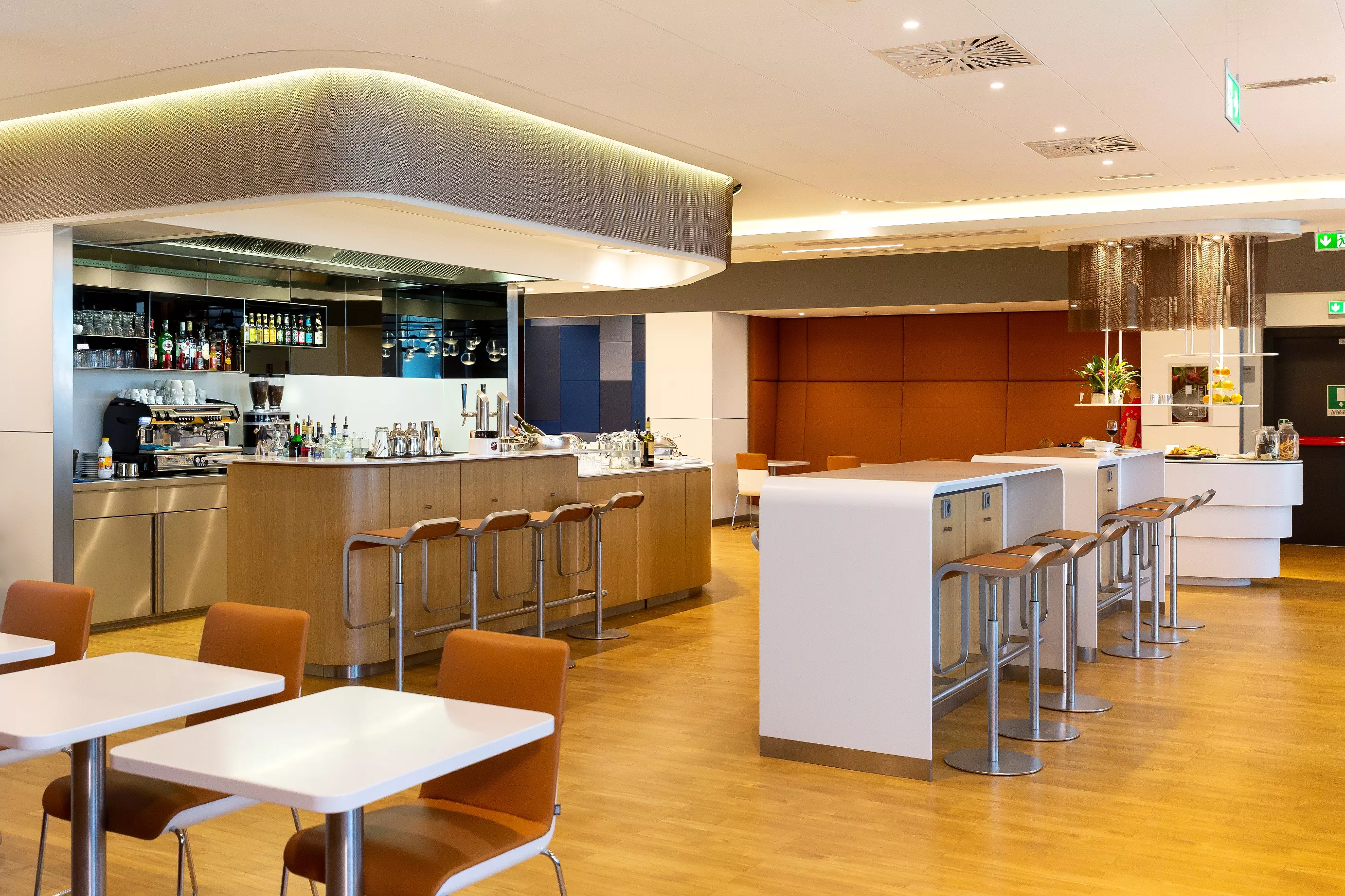 A new Lufthansa Lounge at Milan Airport with HIMACS