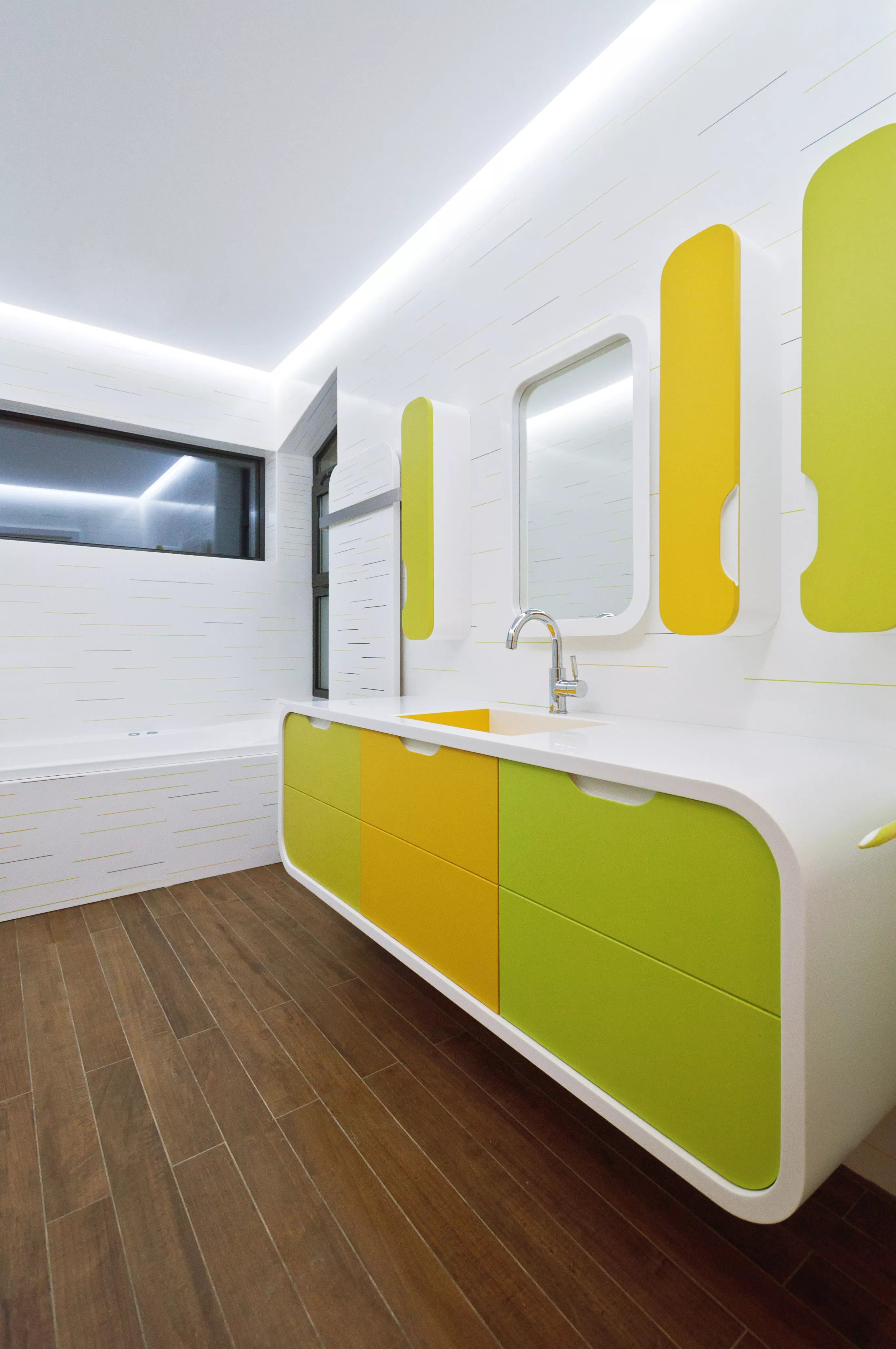  HIMACS brings a splash of colour to the bathroom