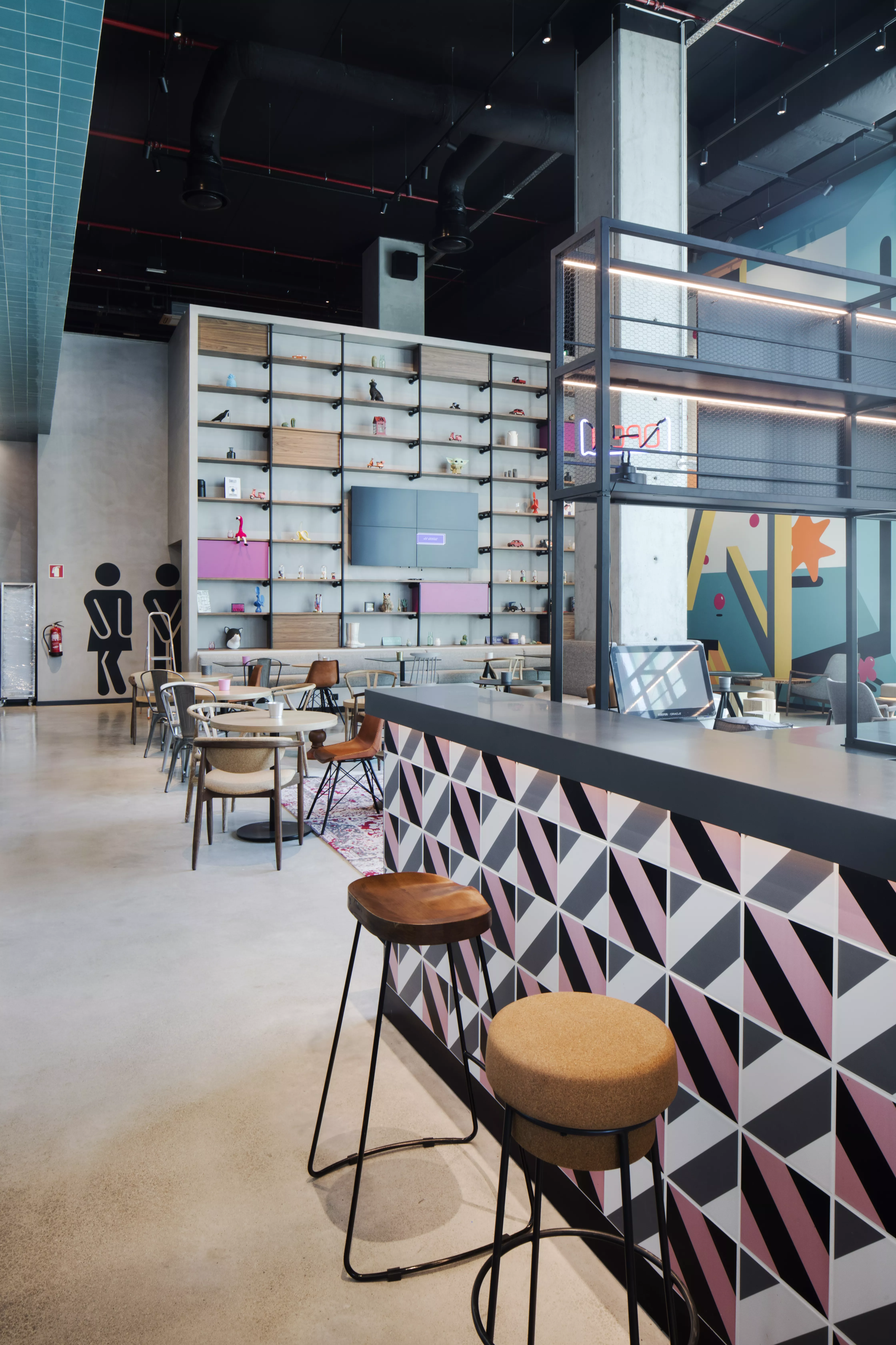 Hotel Moxy in Lisbon uses HIMACS in key areas