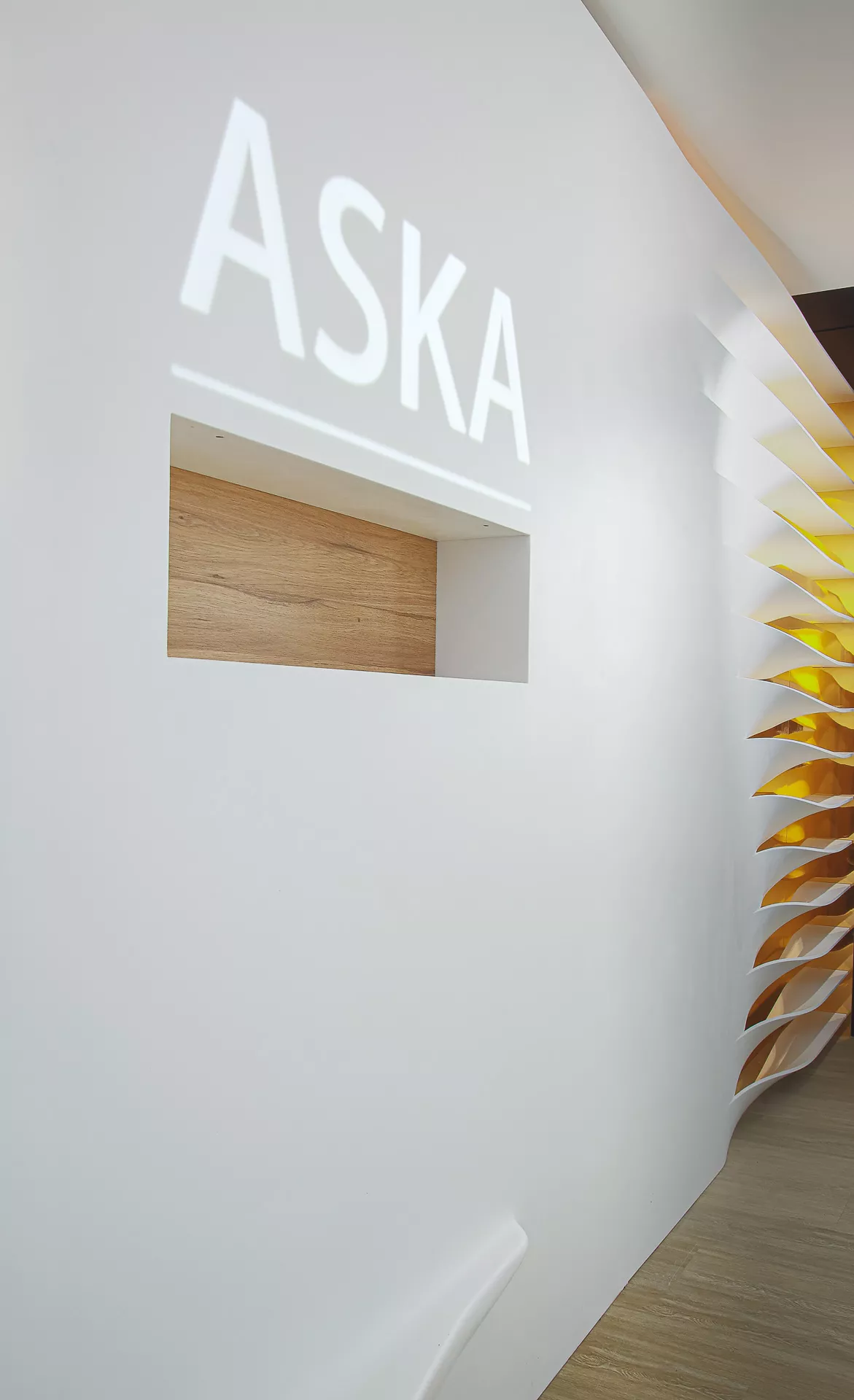 HIMACS on show in Paris at the Aska Showroom