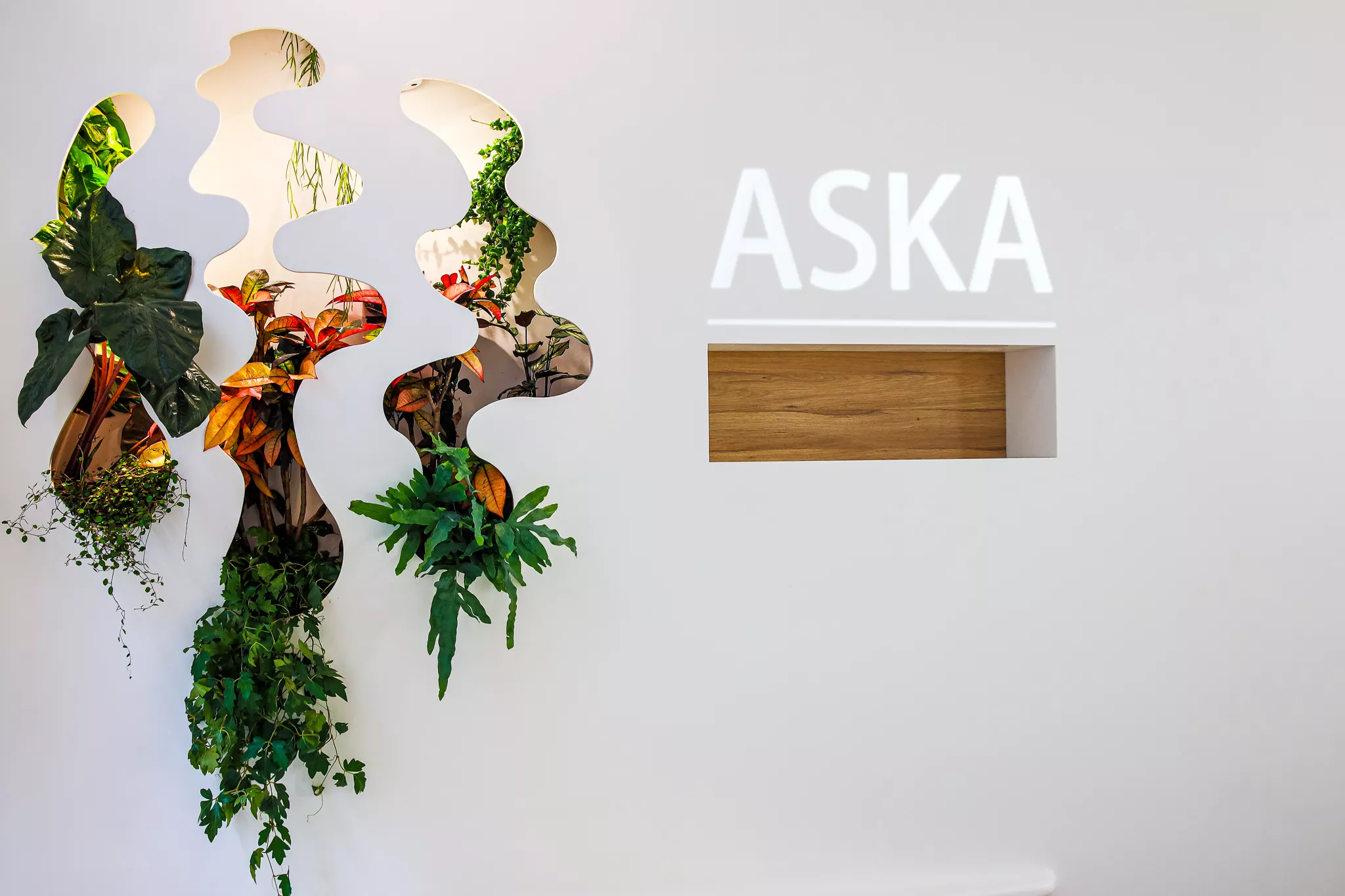 HIMACS on show in Paris at the Aska Showroom