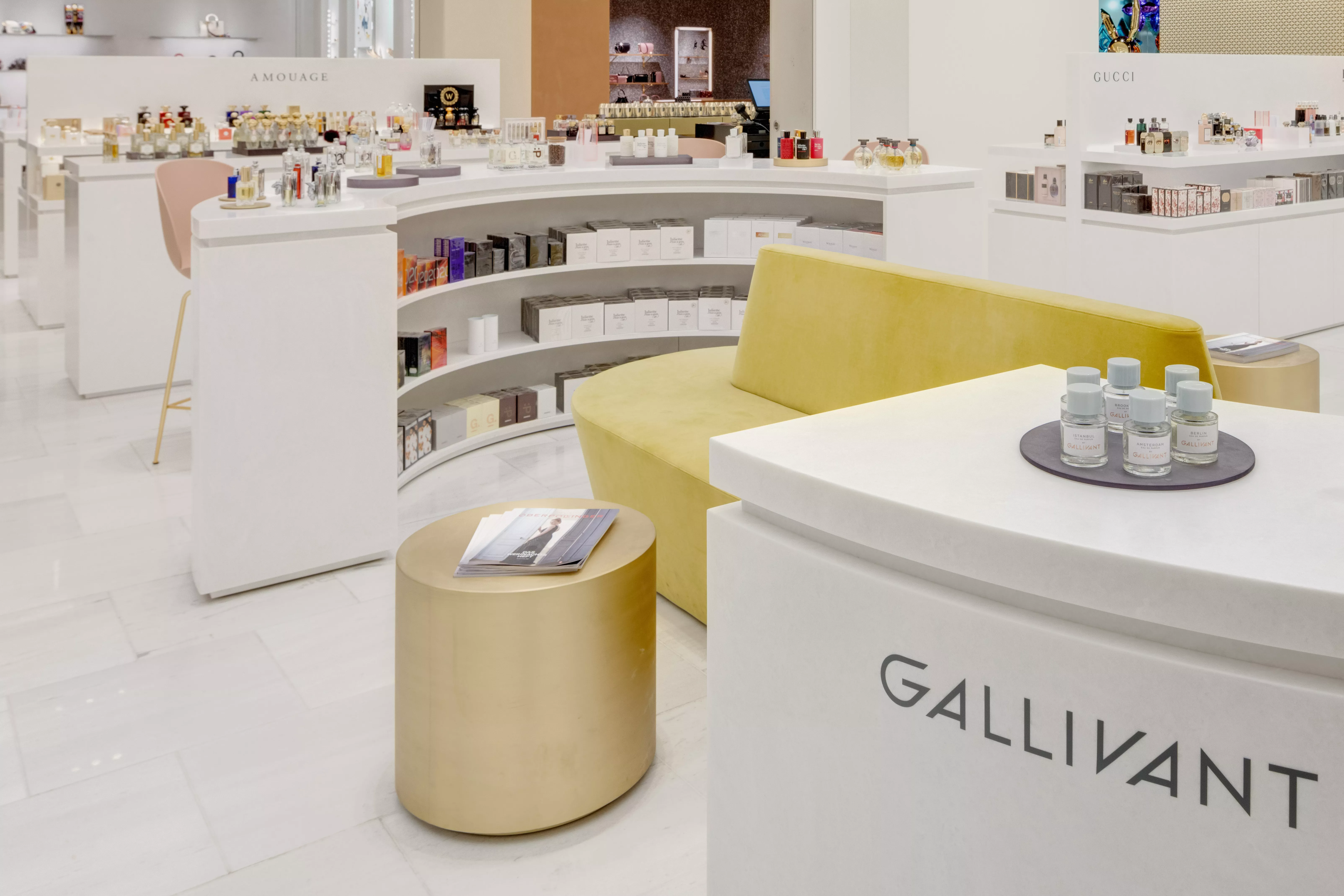 HIMACS and John Pawson bring back light to a beauty store in Germany