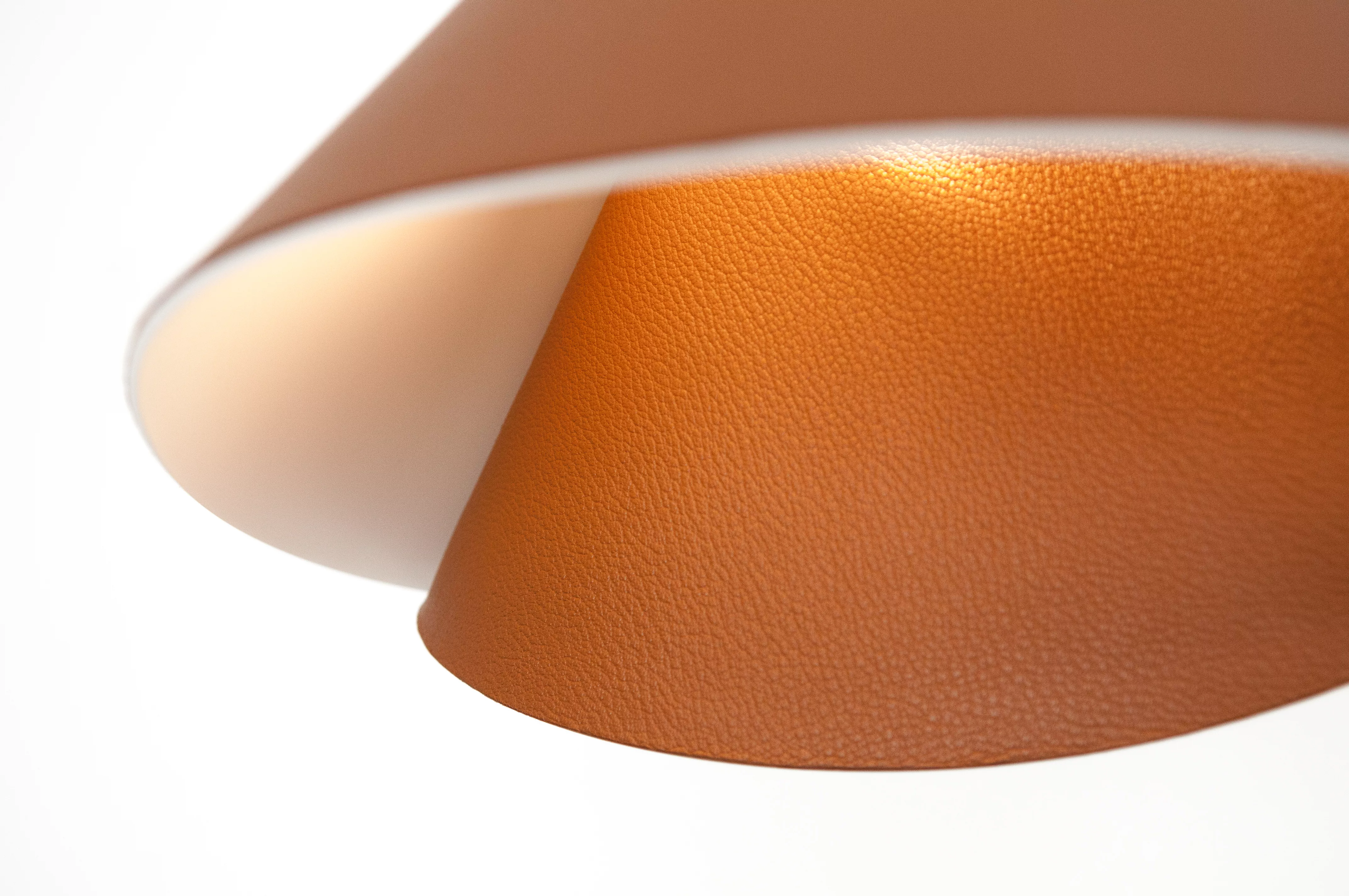 The return of the iconic Tulip lamp, with an elegant new pendant version