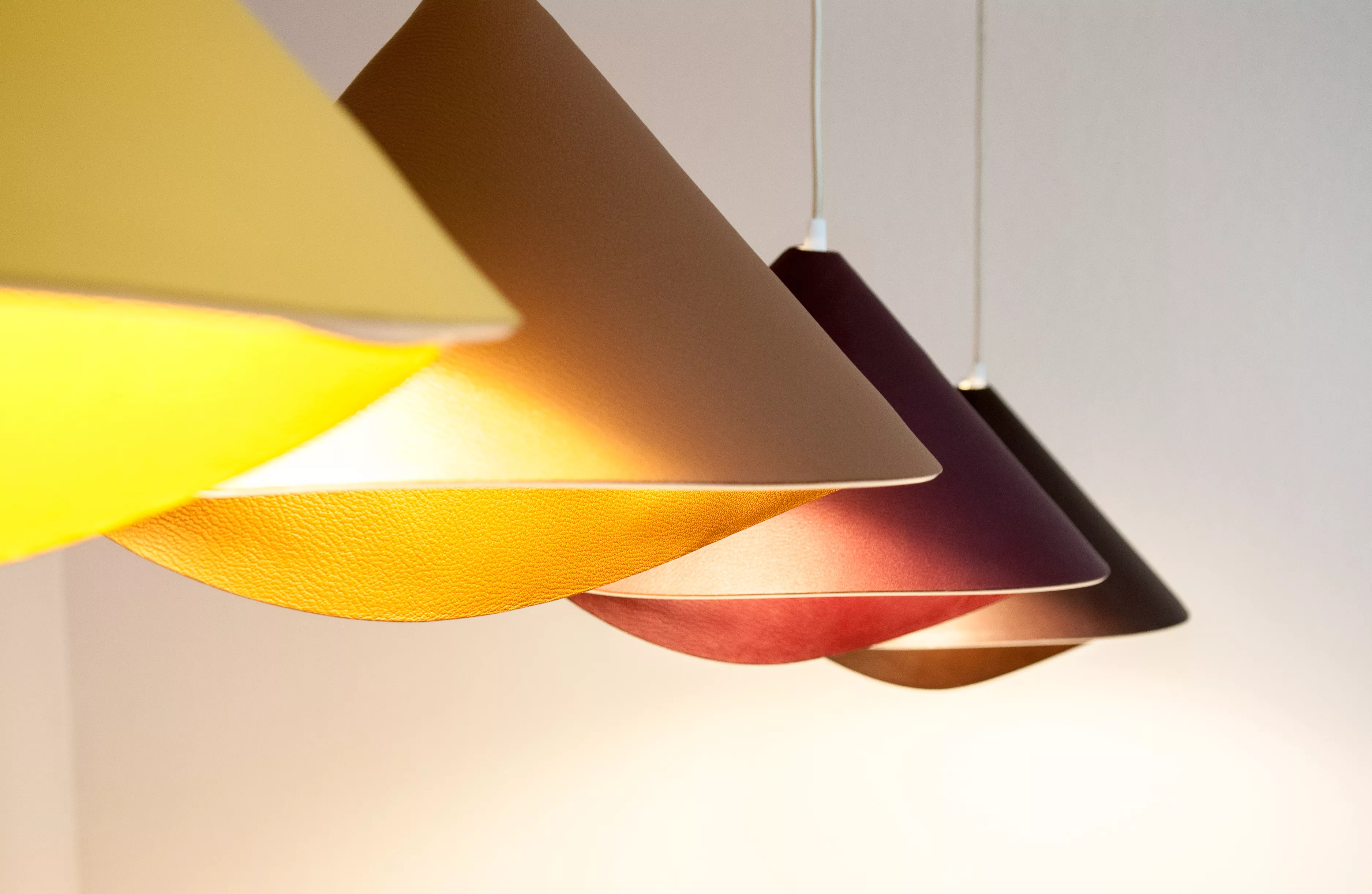 The return of the iconic Tulip lamp, with an elegant new pendant version