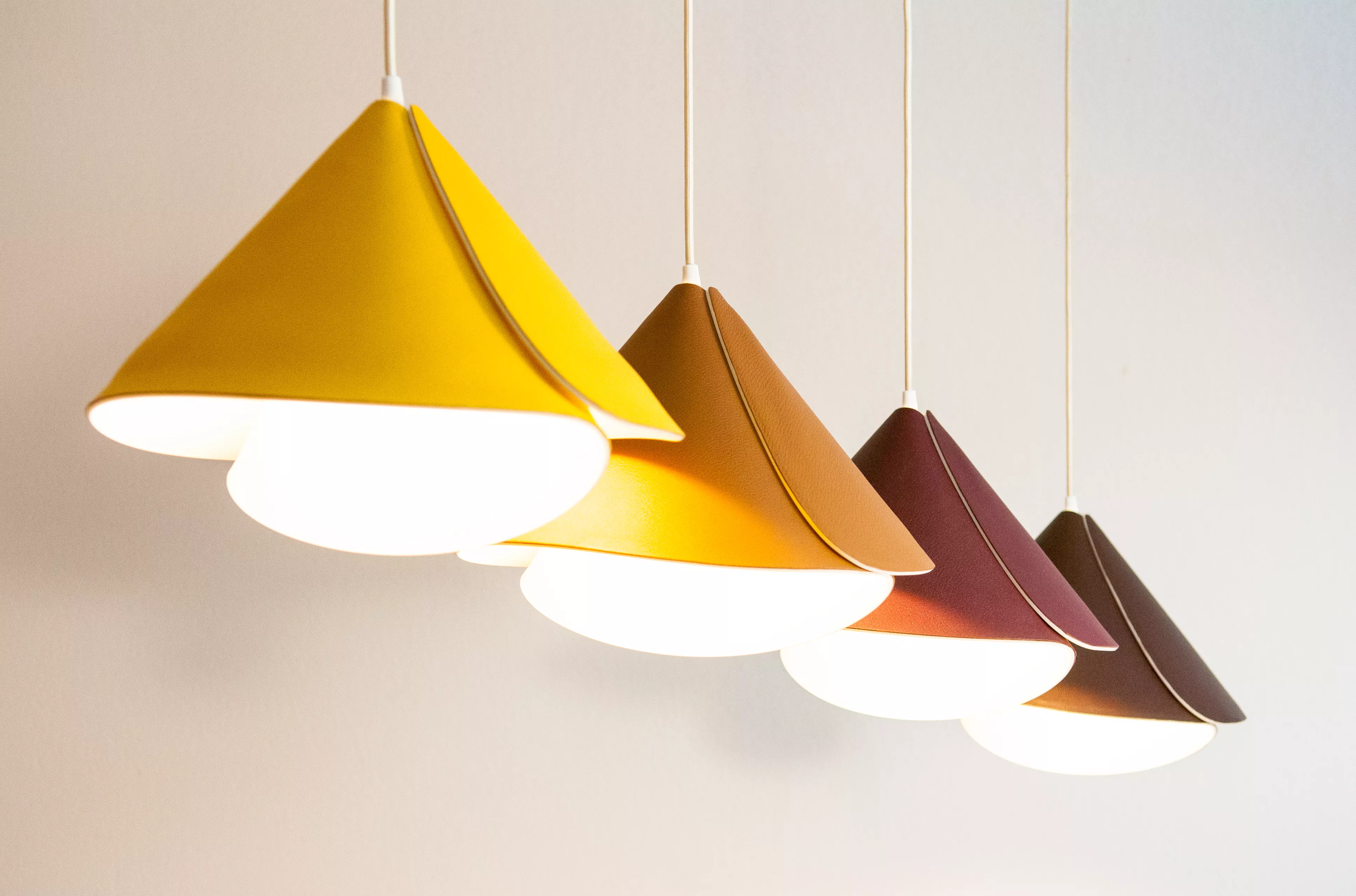 The return of the iconic Tulip lamp, with an elegant new pendant version